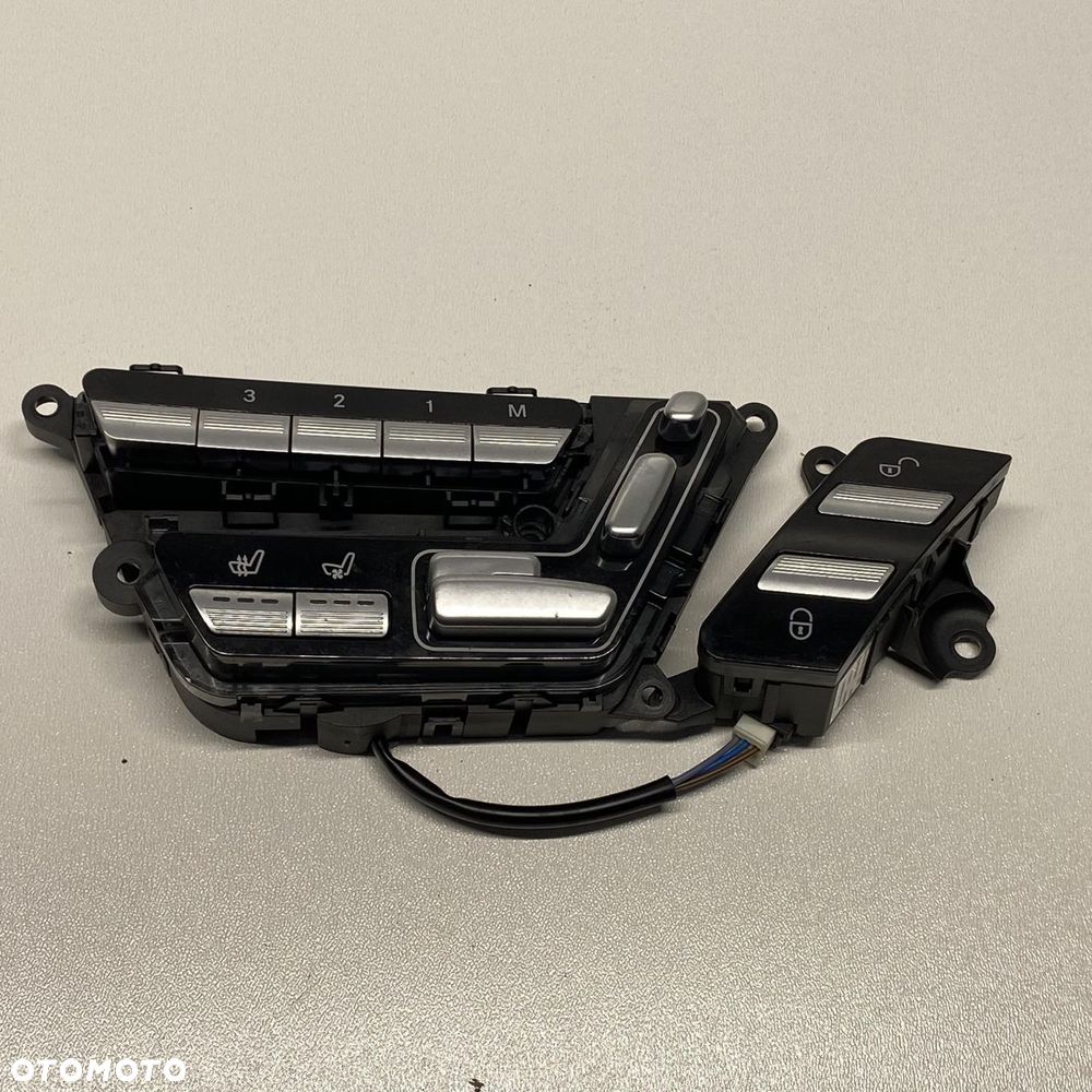 PANEL FOTELA PRAWY PRZEDNI MERCEDES S W221 LIFT  A2218709358 - 1