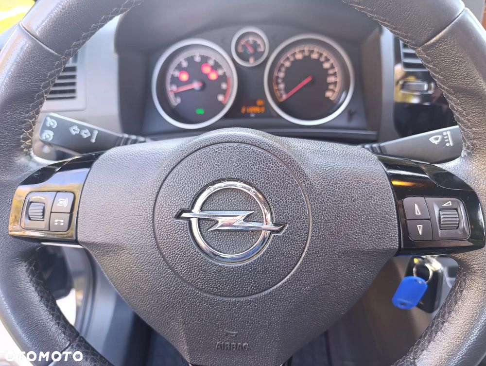 Opel Zafira 1.8 Cosmo - 11