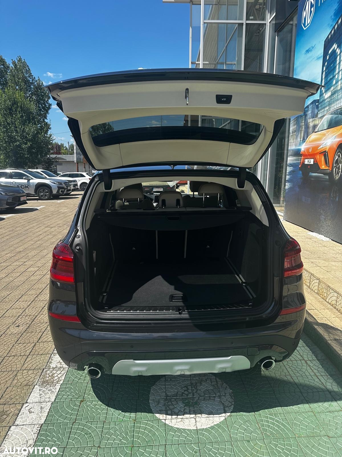 BMW X3 xDrive20d AT Luxury Line - 7