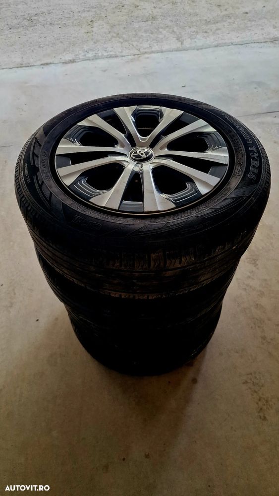 Toyota Prius Hybrid Executive - 15