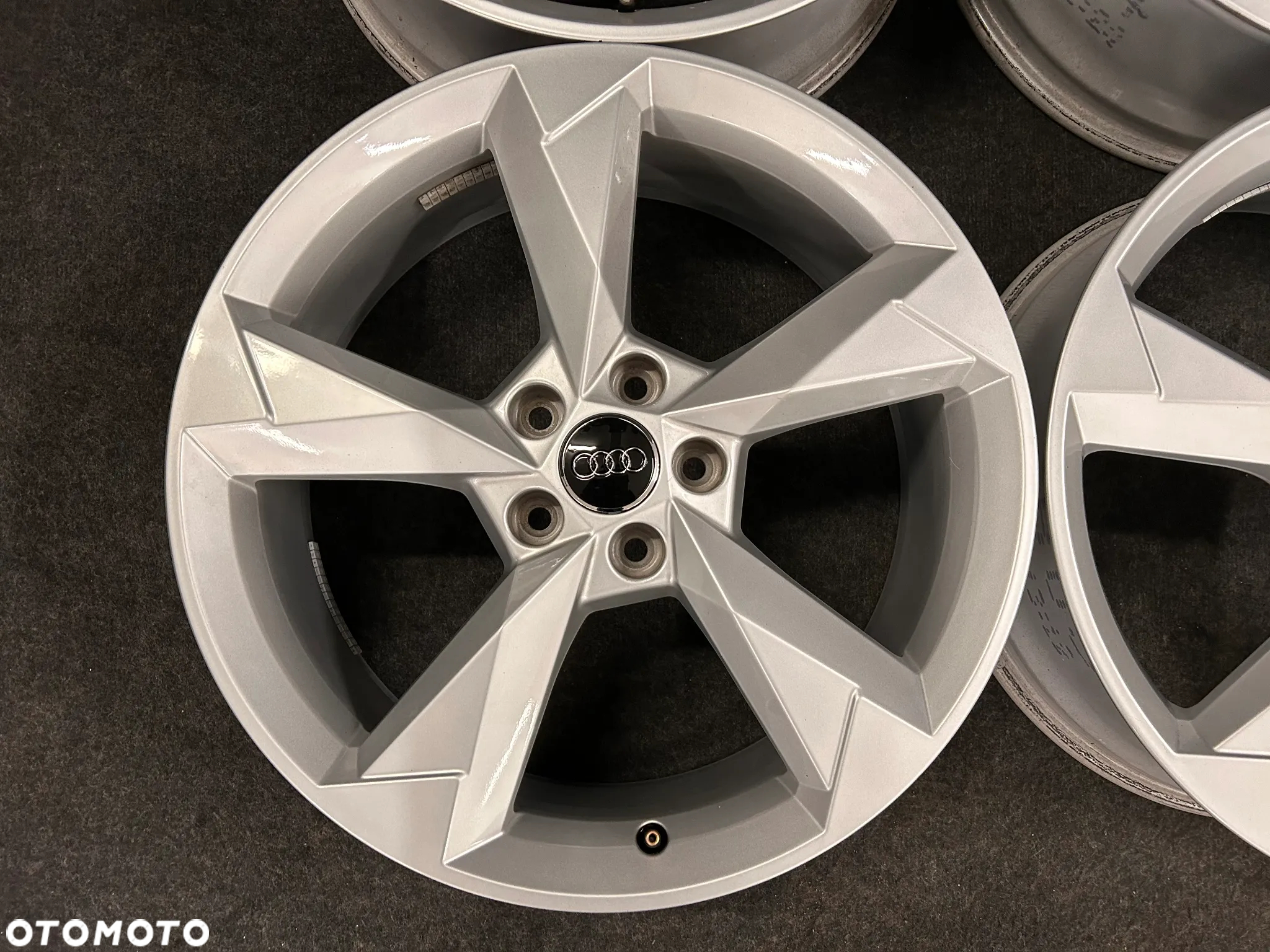 Alufelgi Audi Q3, A3, A4 B7, Skoda Kodiaq, Karoq, VW Tiguan, T-Roc 19 cali 5x112 4szt. ŁADNE! - 14