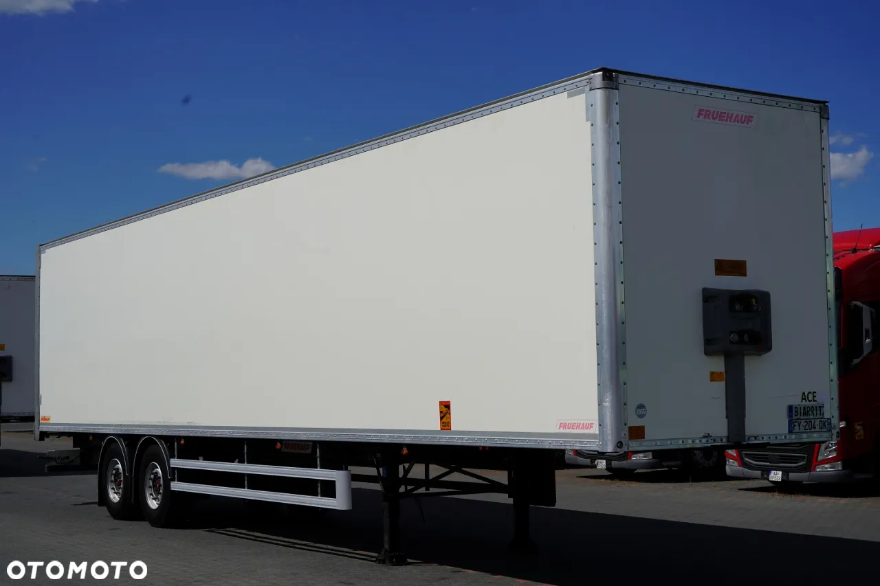 Fruehauf KONTENER / KOFFER / 2 OSIE / SAF / 2021 ROK / BARDZO MOCNA PODŁOGA: SZYNA-DESKA / ROLETA - 8