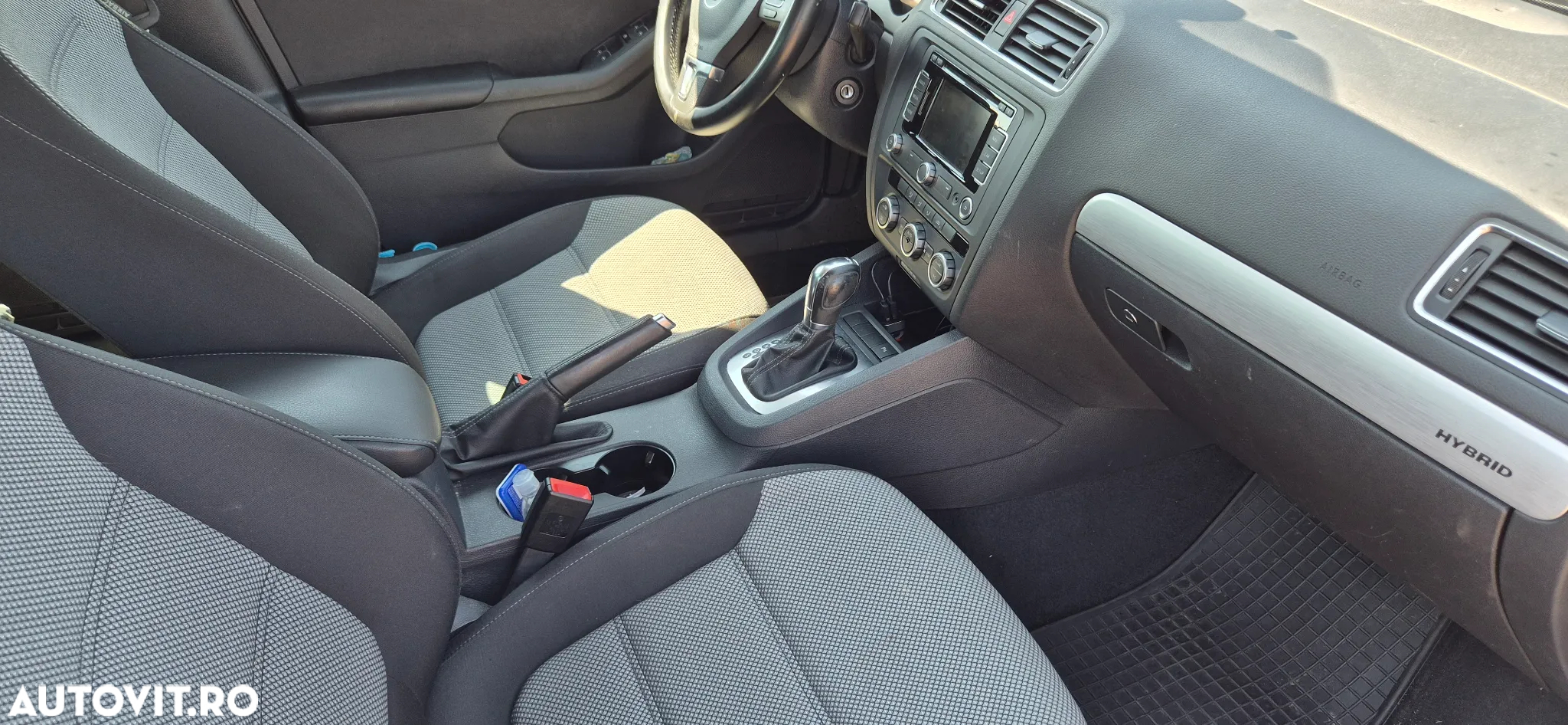 Volkswagen Jetta 1.4 Hybrid DSG Comfortline - 12