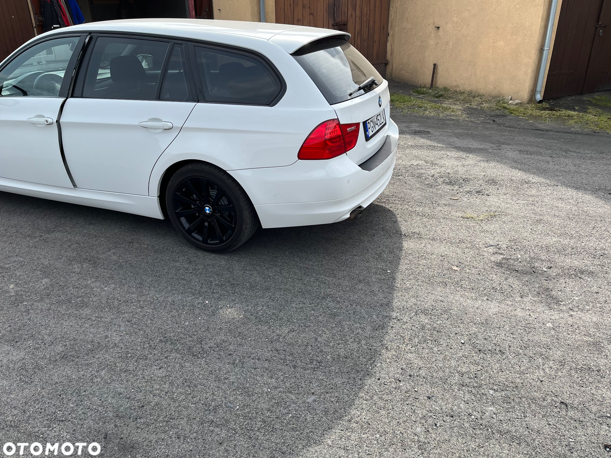 BMW Seria 3 318d - 3