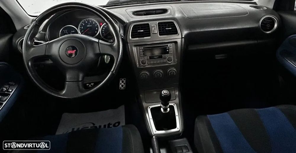 Subaru Impreza Sedan 2.0 WRX STi - 10