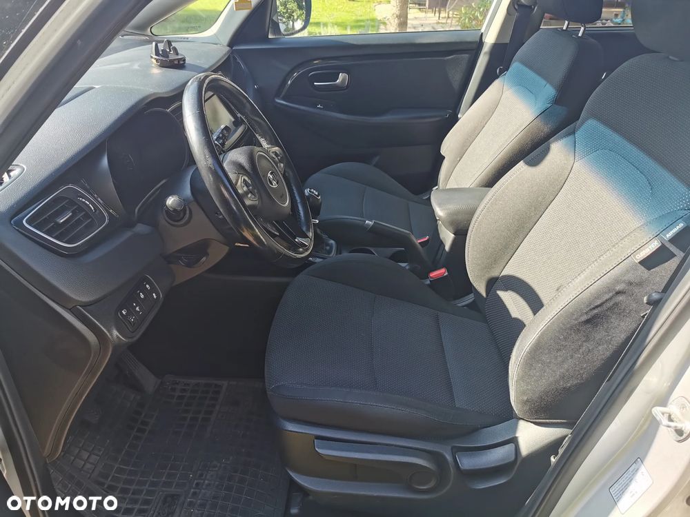 Kia Carens 1.6 GDI Business Line EU6 - 27