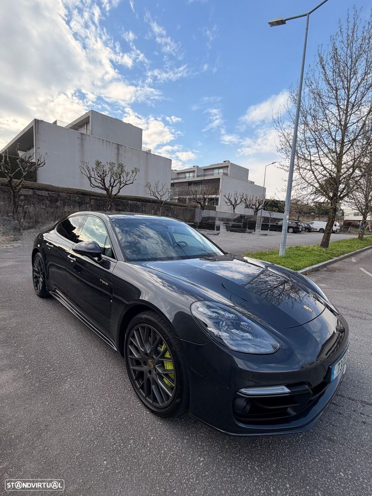 Porsche Panamera 4 E-Hybrid - 6