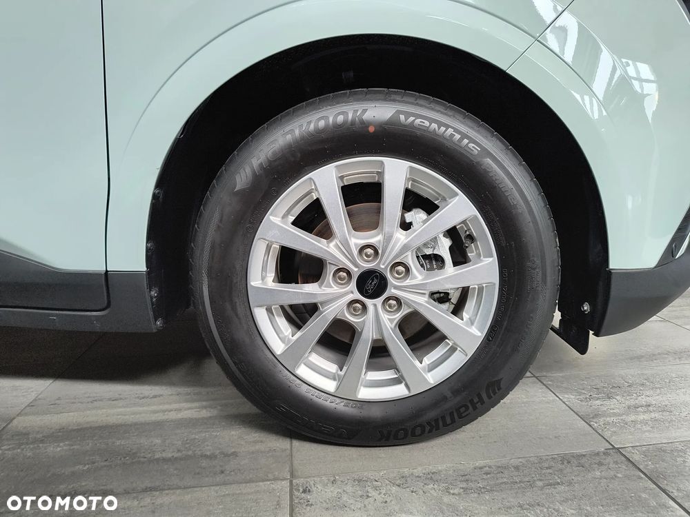 Ford Transit Courier - 23