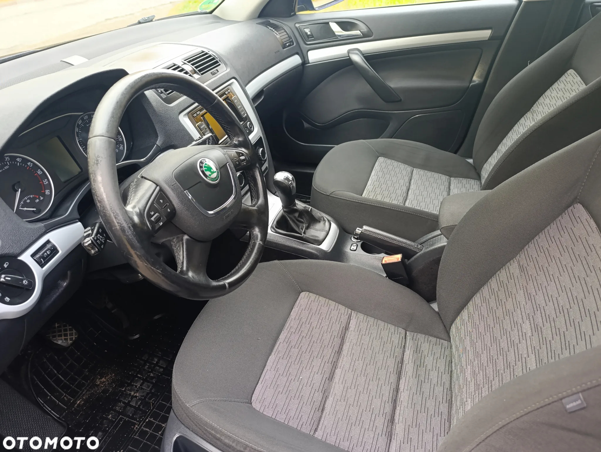 Skoda Octavia 2.0 TDI DPF Elegance - 14
