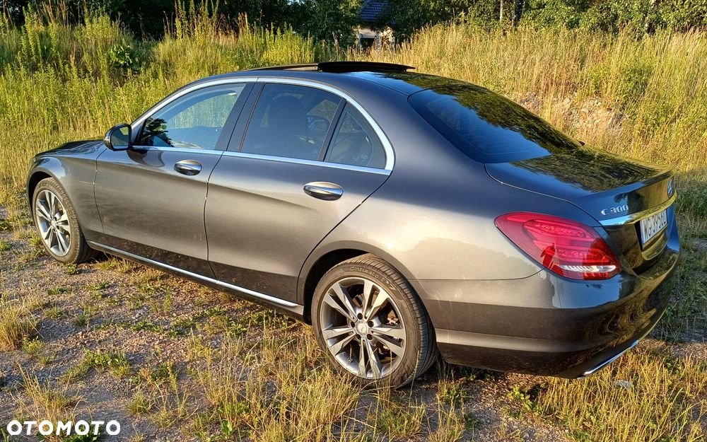Mercedes-Benz Klasa C 300 7G-TRONIC - 4