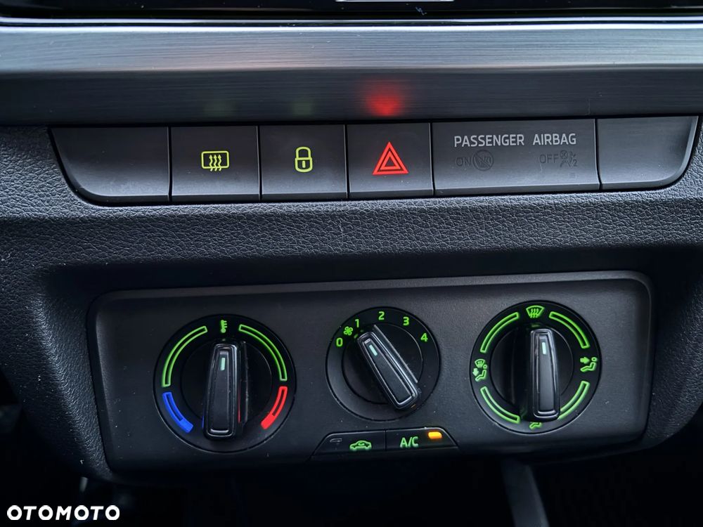 Skoda Fabia 1.0 TSI Ambition - 12