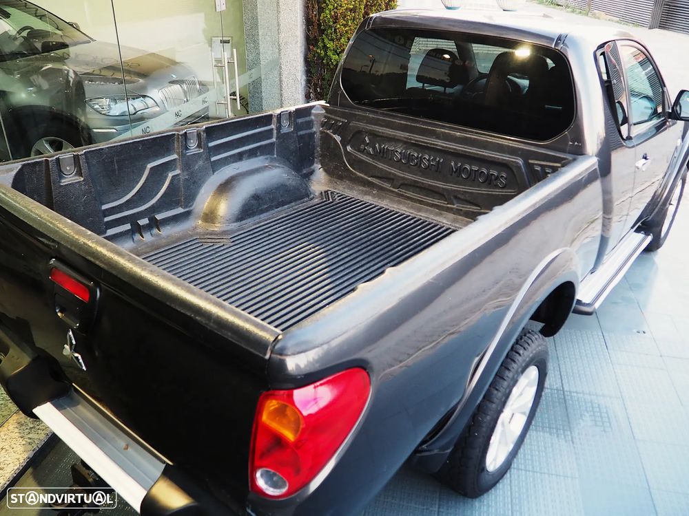 Mitsubishi L200 2.5 DI-D Club Invite 3L CC 4WD - 18