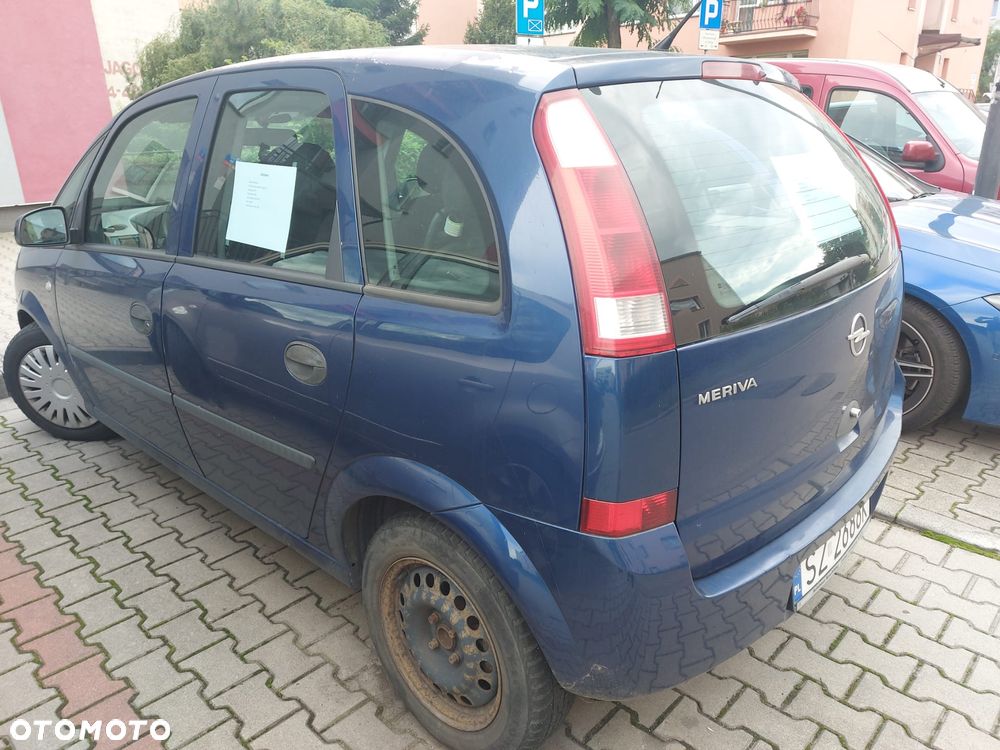 Opel Meriva 1.6 Essentia - 3