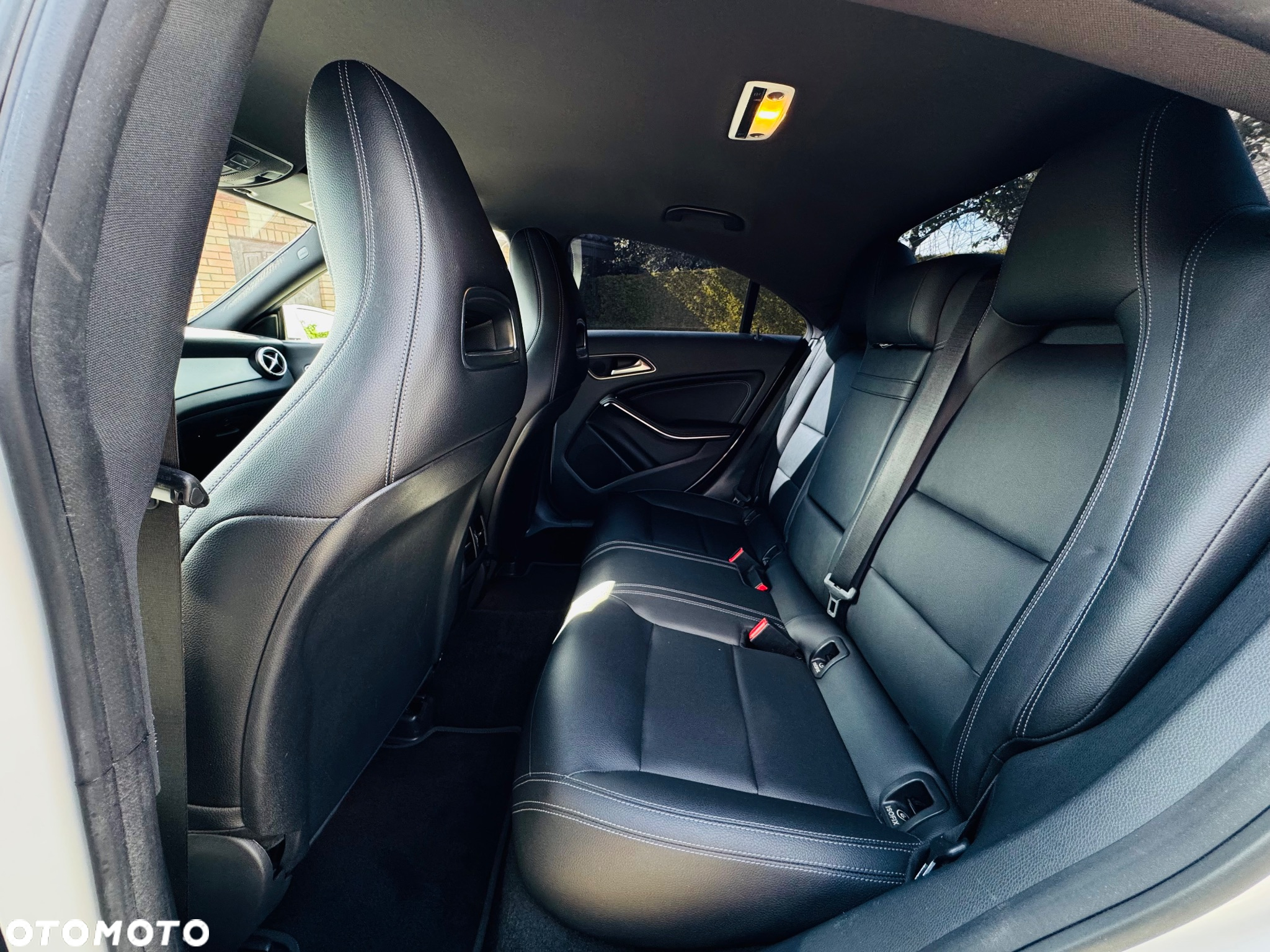 Mercedes-Benz CLA 250 7G-DCT - 16