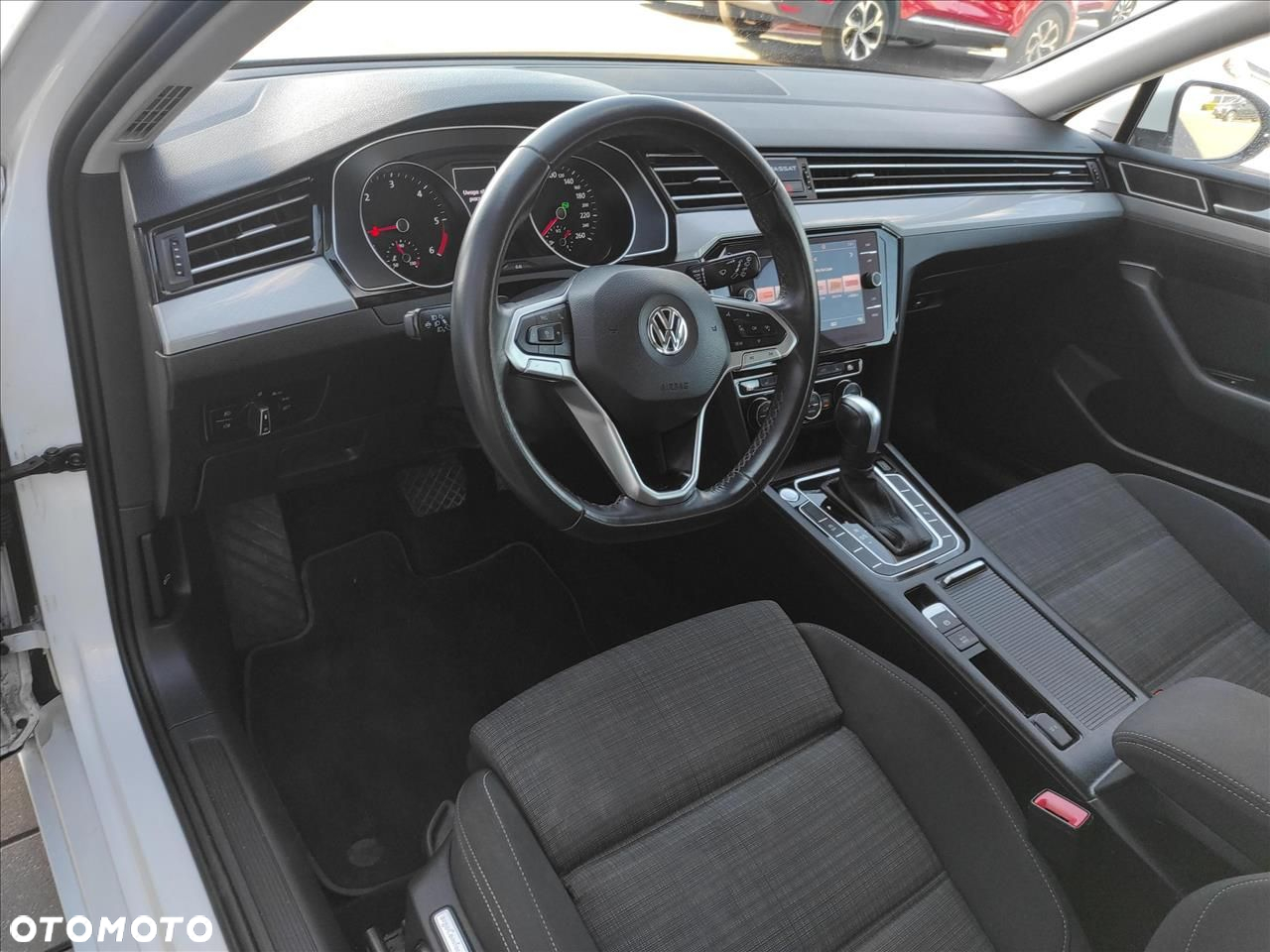 Volkswagen Passat - 9