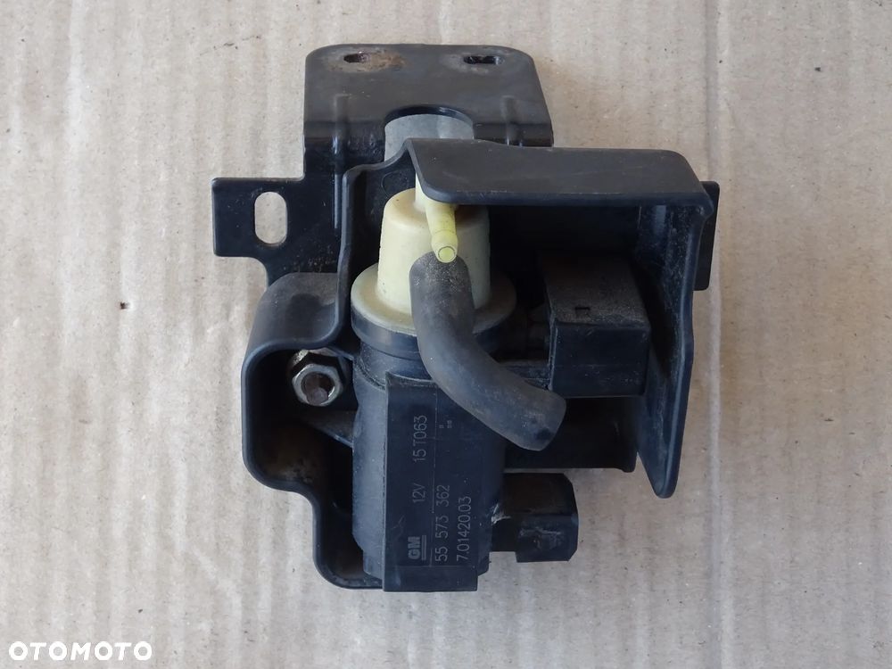 ELEKTROZAWÓR STERUJĄCY TURBINY 2,0 CDTI 1,7 OPEL INSIGNIA A ASTRA J MERIVA - 3