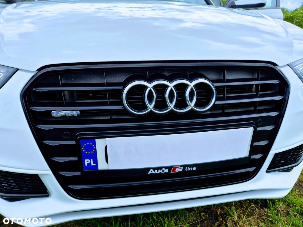 Audi A4 Avant 2.0 TDI DPF multitronic S line Sportpaket - 32