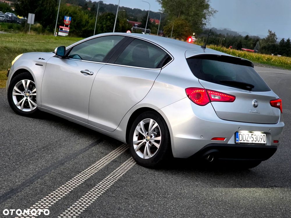 Alfa Romeo Giulietta 1.4 TB 16V Multiair Collezione - 2