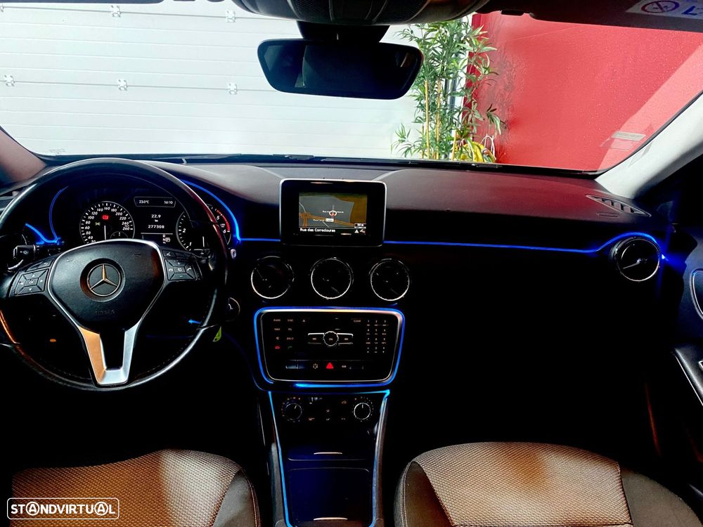 Mercedes-Benz A 180 - 25