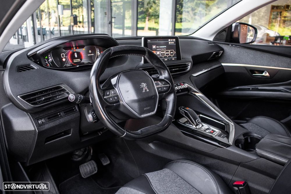 Peugeot 3008 BlueHDi 130 Stop & Start EAT8 Allure - 25