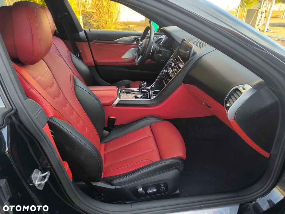 BMW Seria 8 - 14
