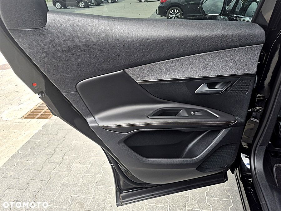 Peugeot 3008 BlueHDi 150 Stop & Start Active Business-Paket - 25