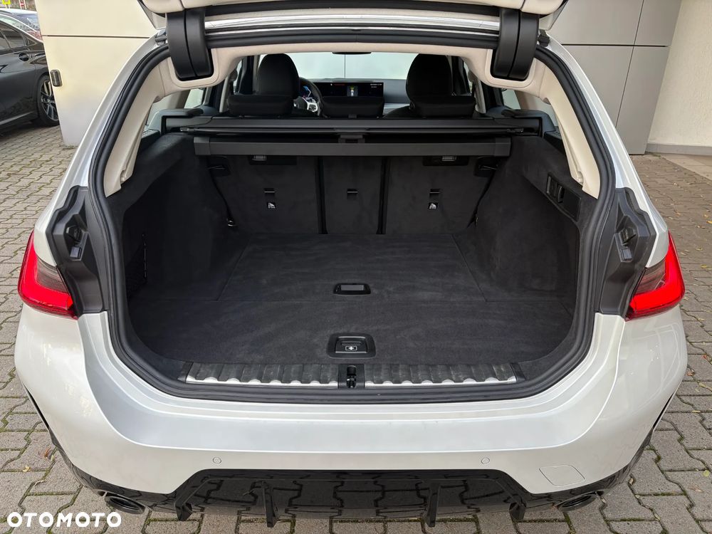 BMW Seria 3 320d xDrive - 18