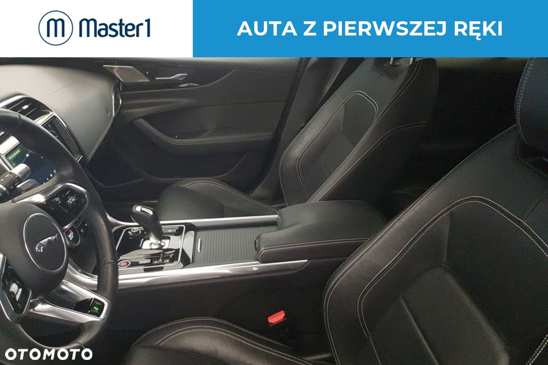 Jaguar XE 2.0 D180 AWD R-Dynamic SE - 10