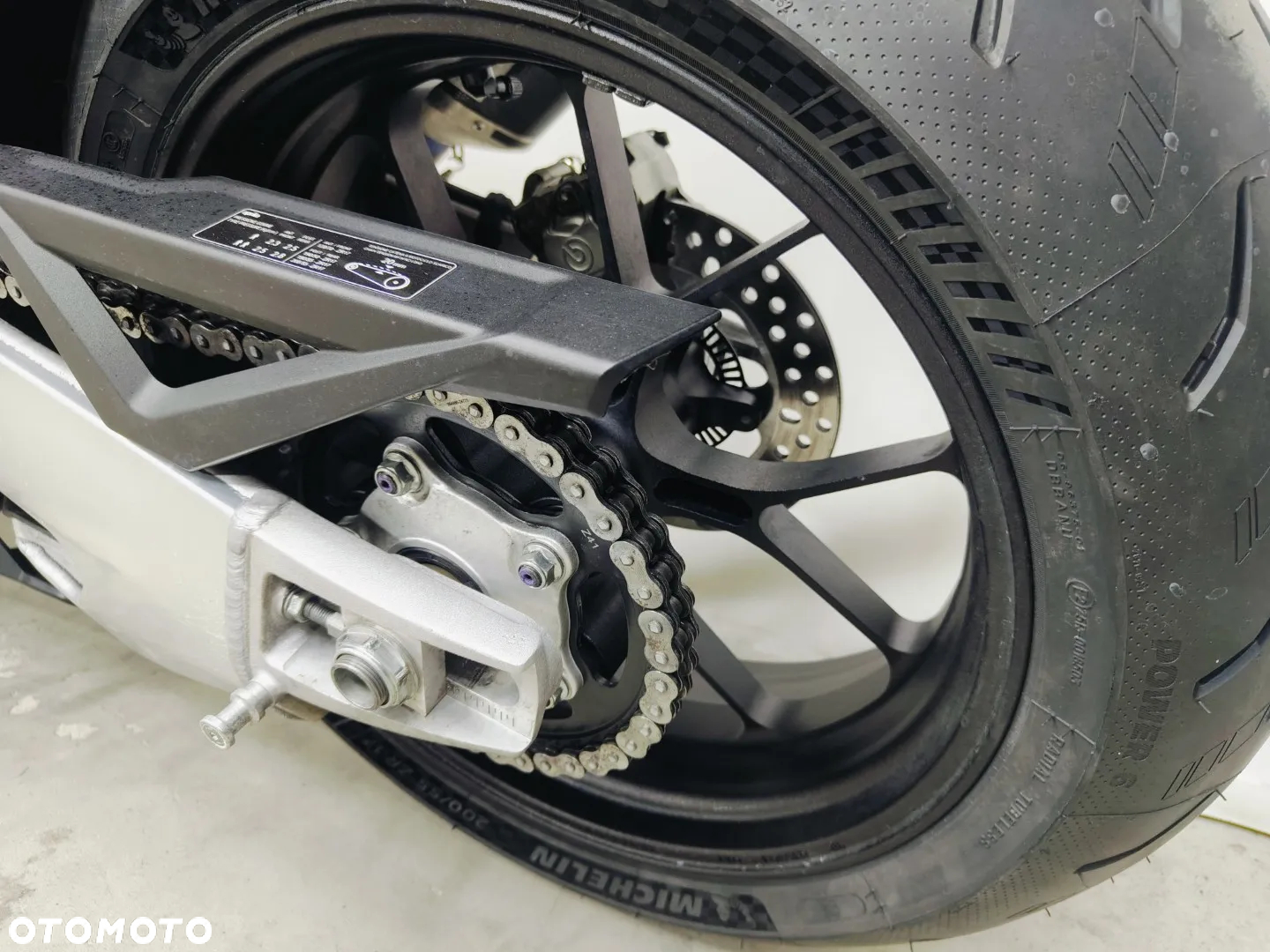 Aprilia RSV - 24