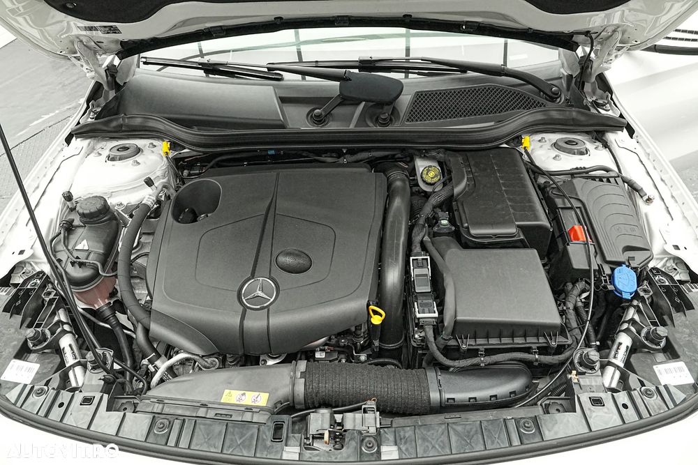 Mercedes-Benz GLA 200 d 4MATIC 7G-DCT Urban - 25