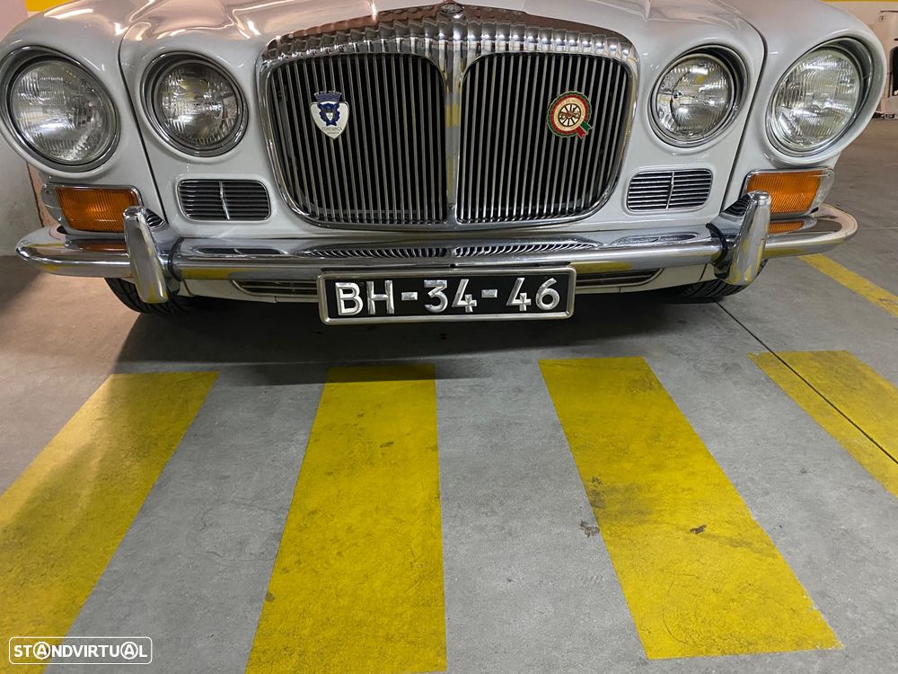 Daimler Sovereign - 7