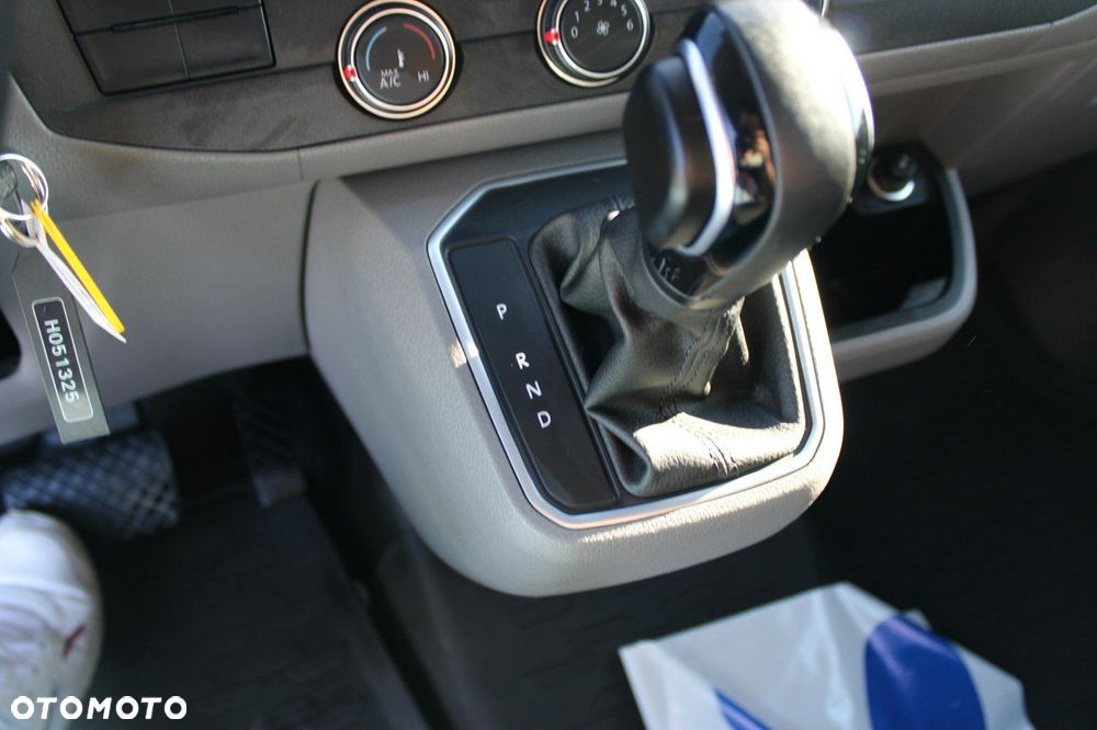 Volkswagen Transporter - 32