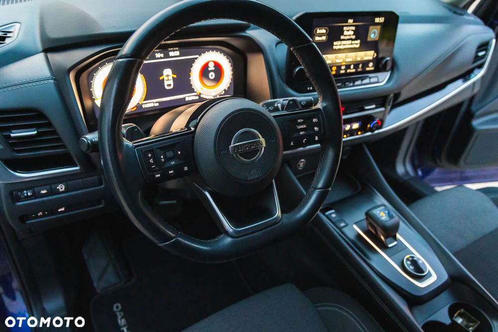Nissan Qashqai 1.3 DIG-T 4x4 MHEV Xtronic N-Connecta - 19