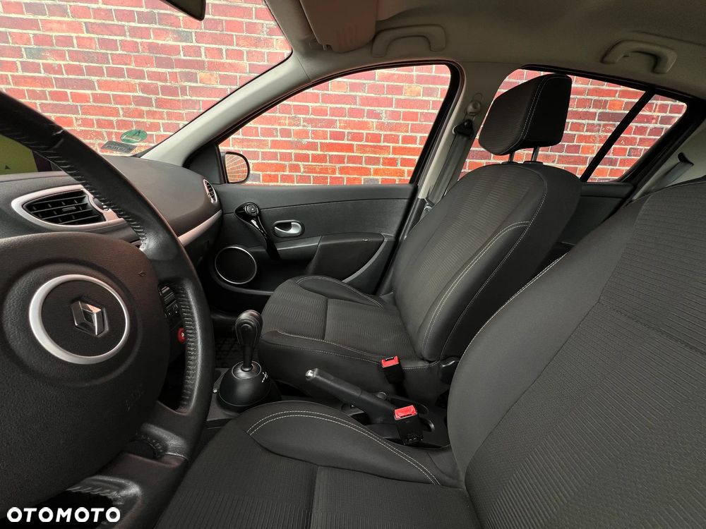 Renault Clio - 12