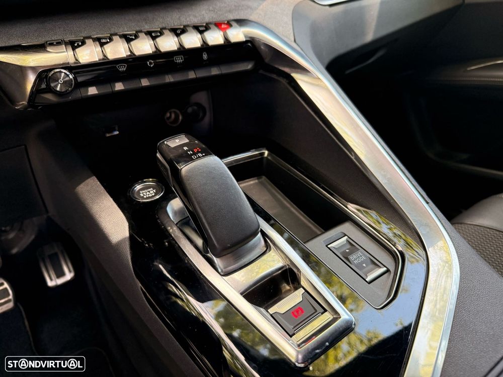 Peugeot 3008 1.6 Hybrid GT e-EAT8 - 18