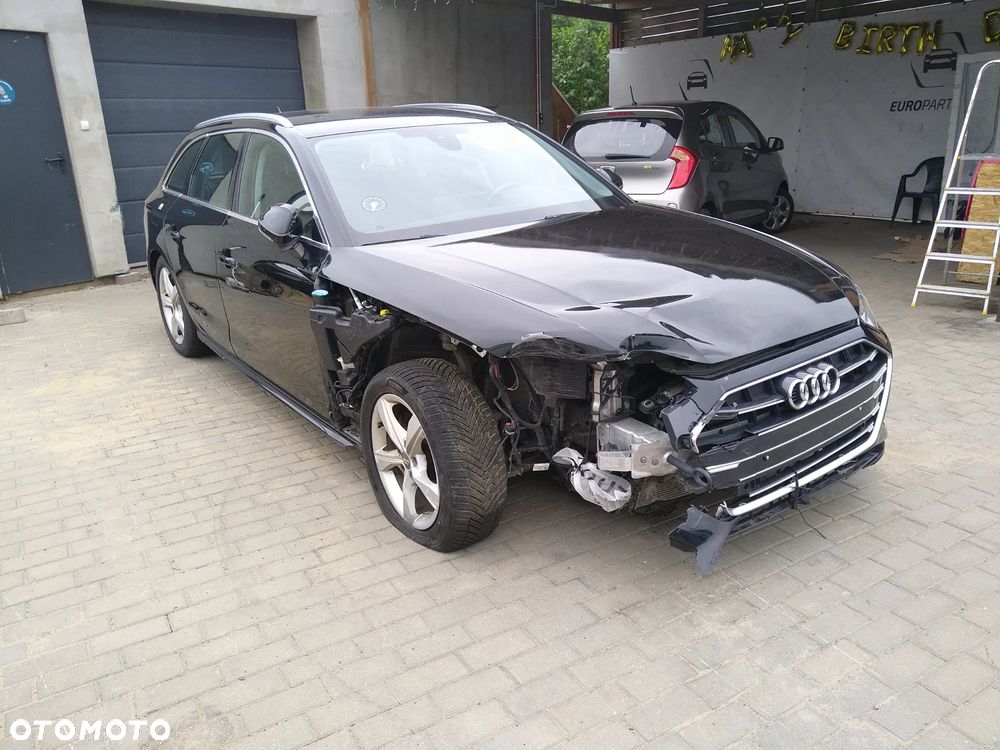 Audi A4 Avant 40 TFSI S tronic - 1