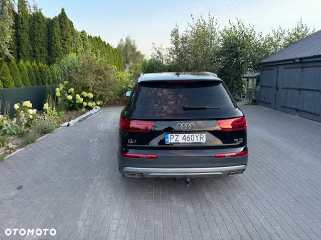 Audi Q7 45 TDI Quattro Tiptronic - 24