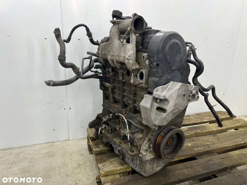 Silnik VW Golf 4 IV Bora Polo Audi A3 8L Leon I Octavia Fabia 97-06r. 1.9 Tdi kod AXR głowica słupek - 1