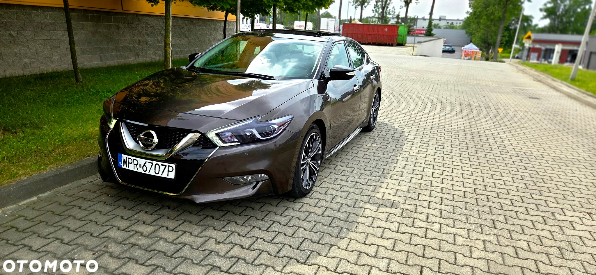Nissan Maxima - 7
