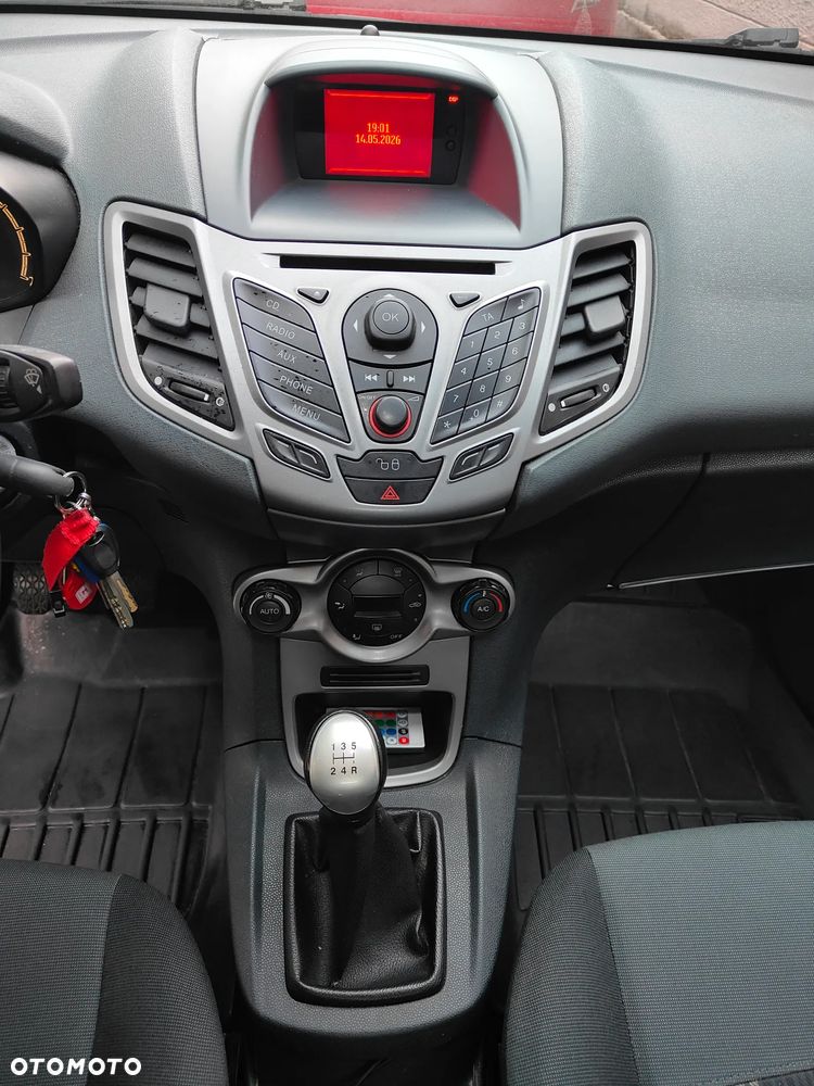 Ford Fiesta 1.4 TDCI - 19