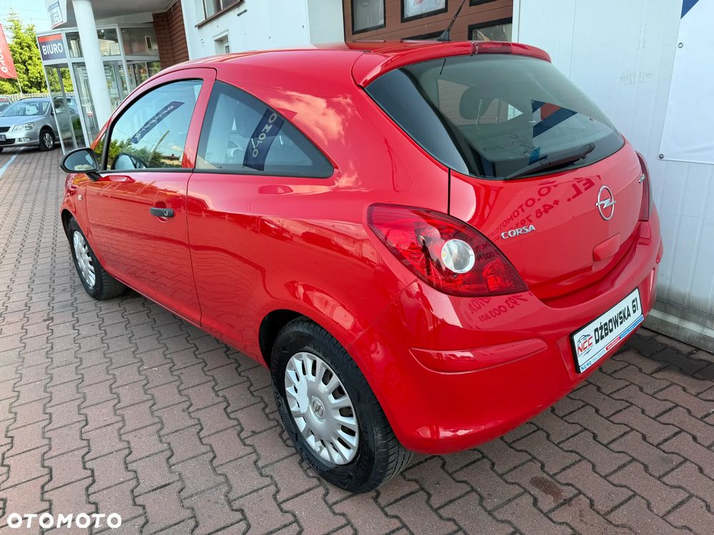 Opel Corsa 1.2 16V Essentia - 7