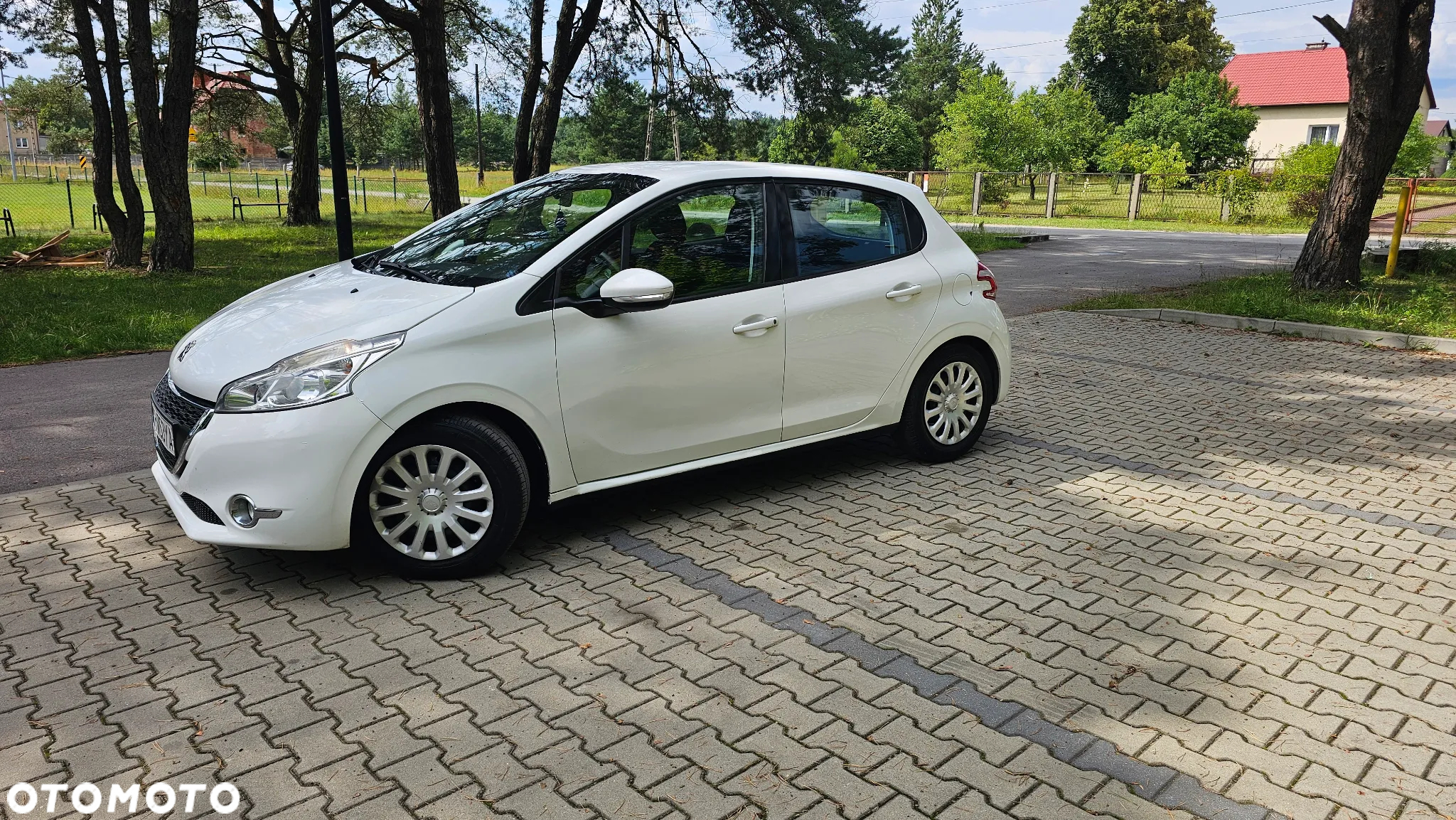 Peugeot 208 - 5