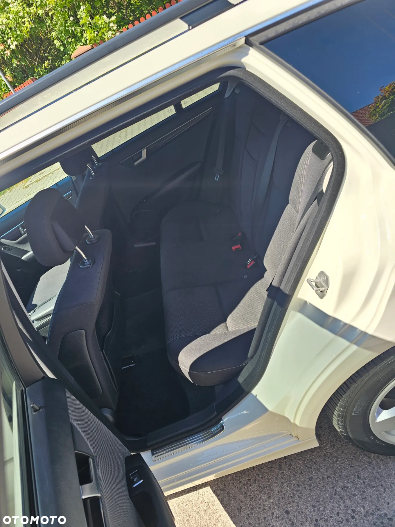 Mercedes-Benz Klasa C 180 T CDI DPF (BlueEFFICIENCY) - 16