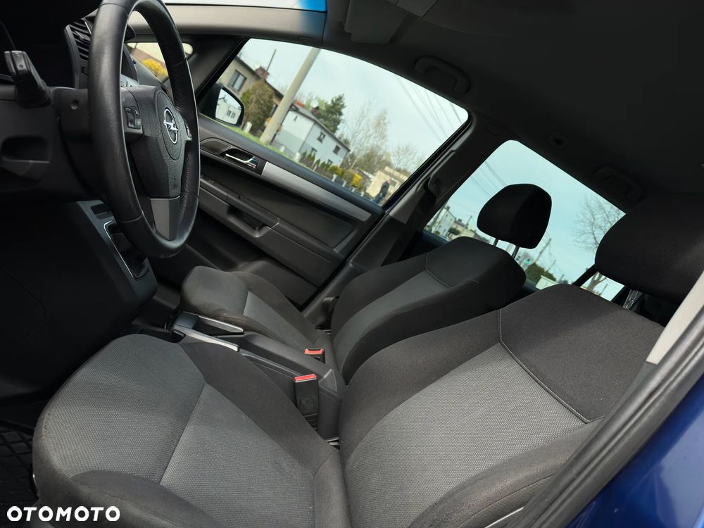 Opel Zafira 1.8 - 12