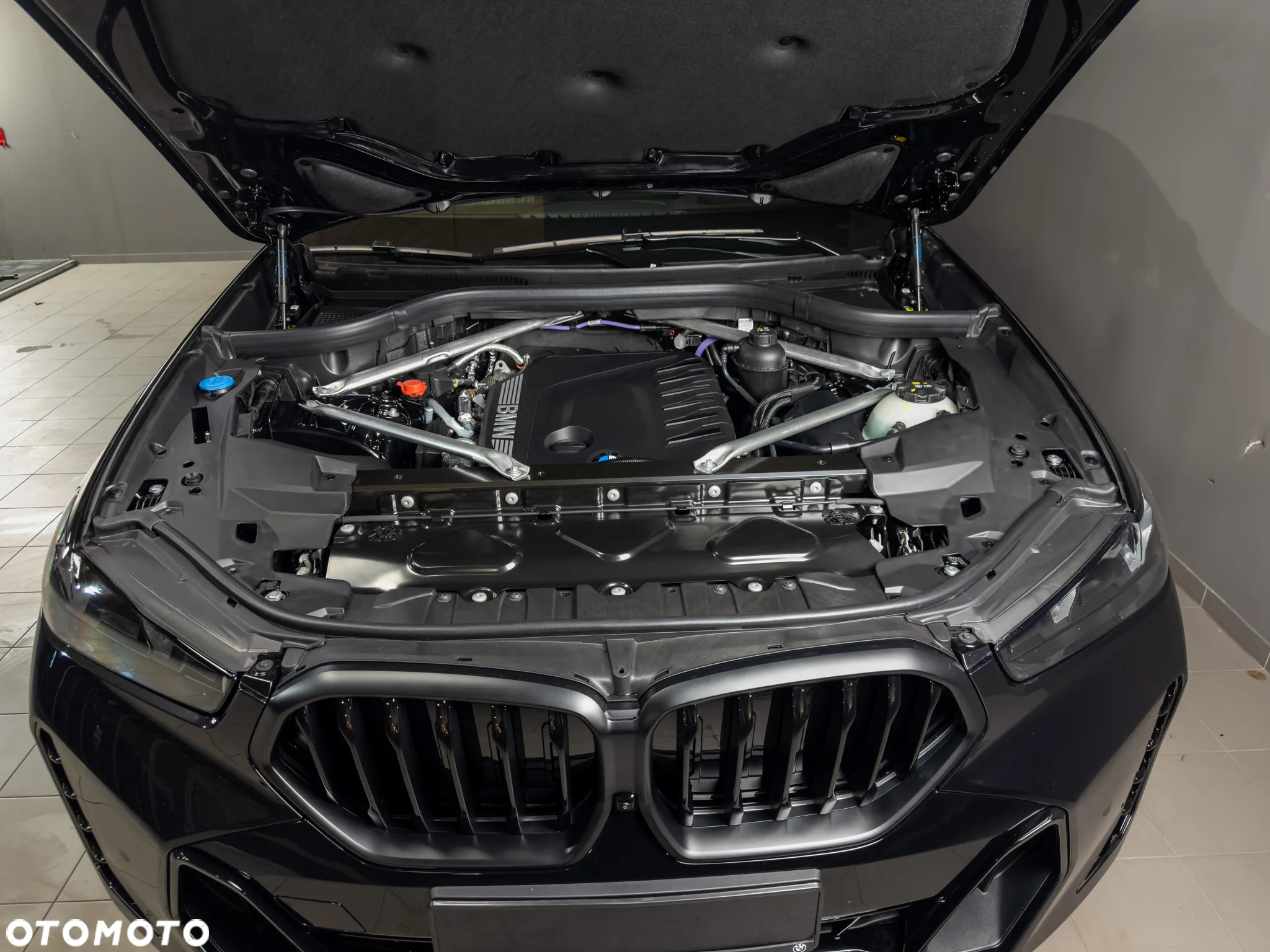 BMW X6M - 8