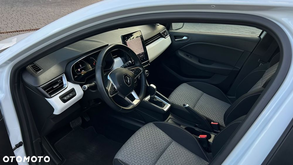 Renault Clio E-TECH 140 BUSINESS EDITION - 11