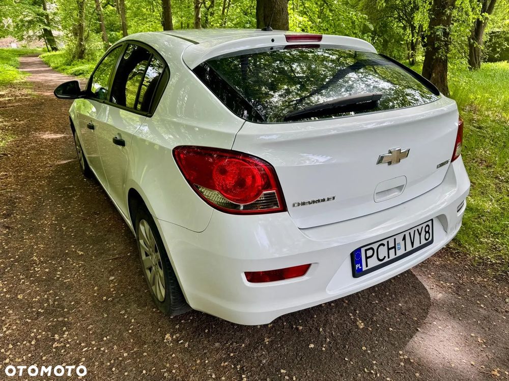 Chevrolet Cruze 1.8 LS+ - 7