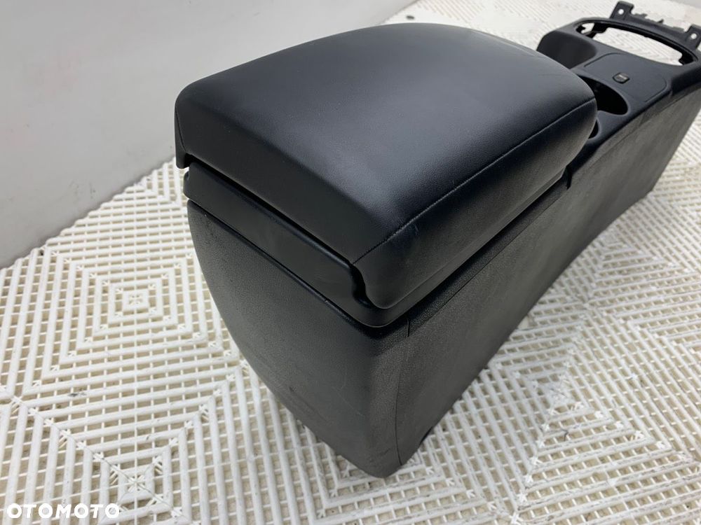 PODŁOKIETNIK  NISSAN QASHQAI / QASHQAI +2 I (J10, NJ10, JJ10E) 2006 - 2014 1.5 dCi 78 kW [106 KM] - 4