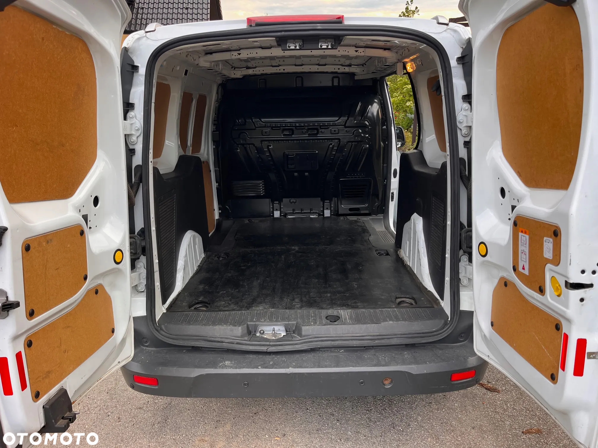 Ford TRANSIT CONNECT 1,5l TDCi 120KM M6 Trend Van 230 L2 - 13