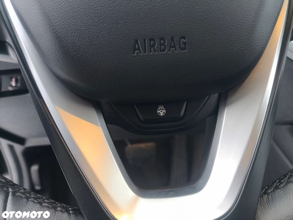 BMW Seria 3 320e - 33